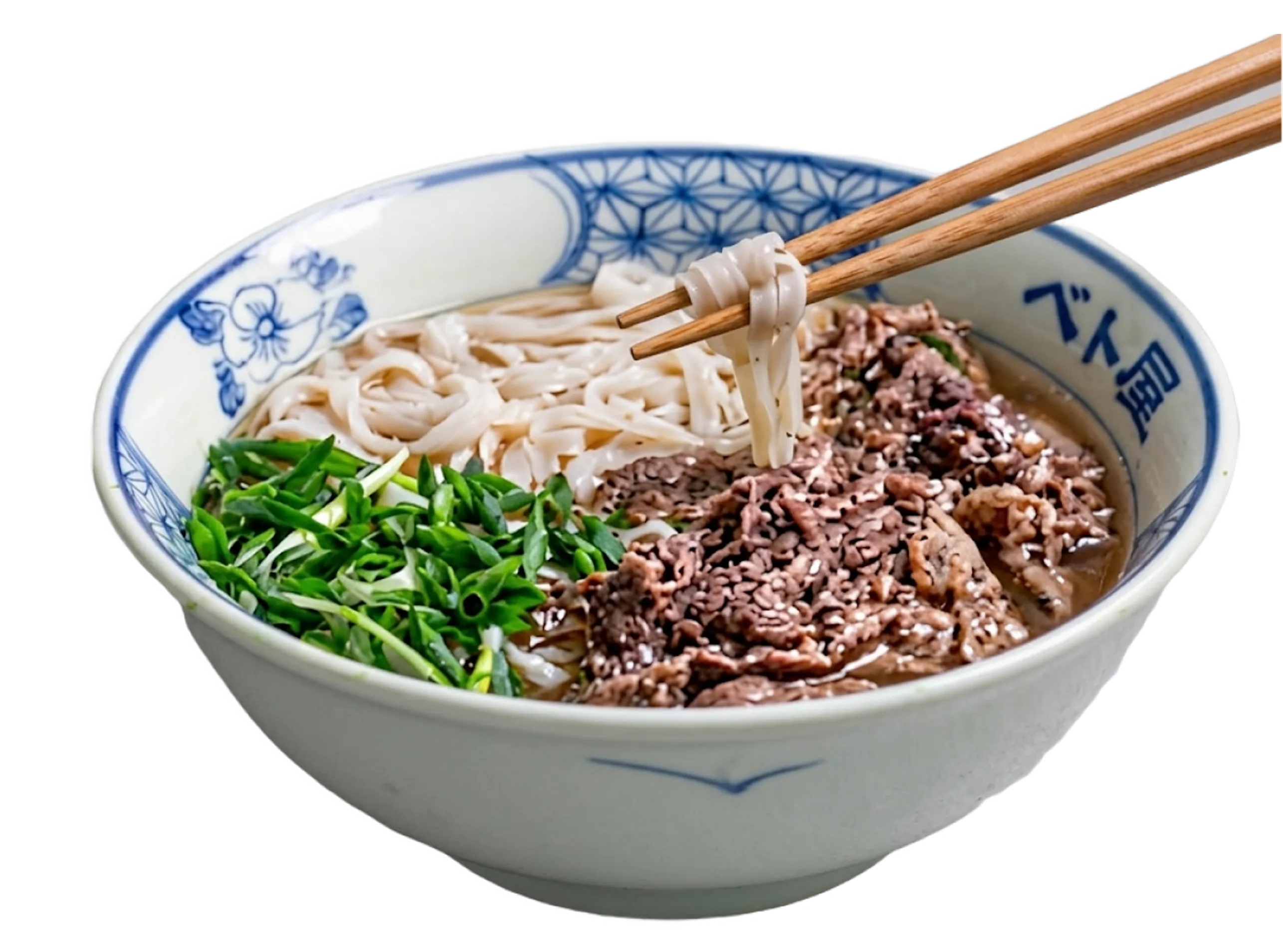 BETOYAの牛フォー。箸で生フォー麺を持ち上げた一杯